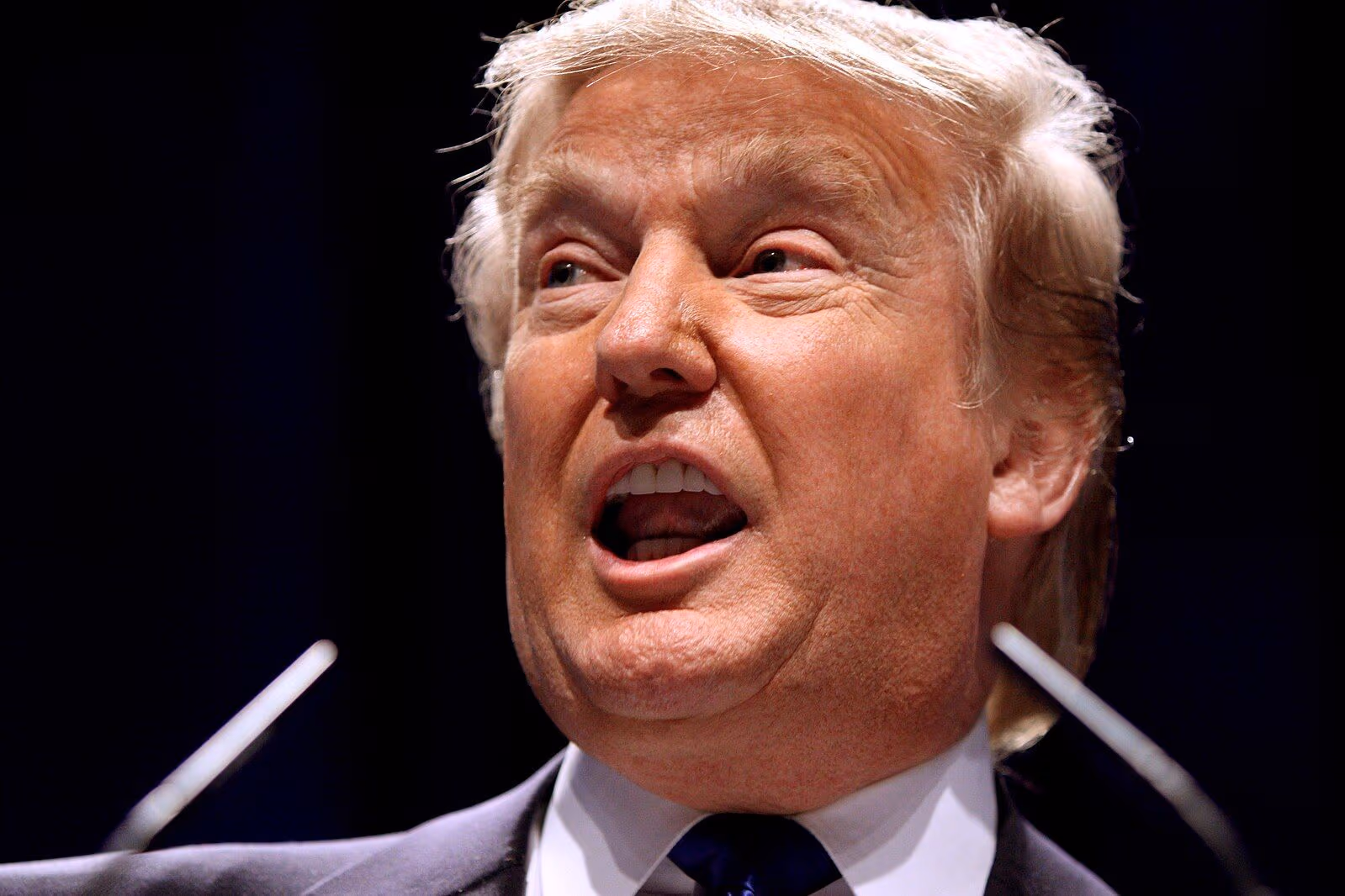 Crypto Market Sees $300M Liquidations as Trump Tariff Threats Flush Late Bulls.