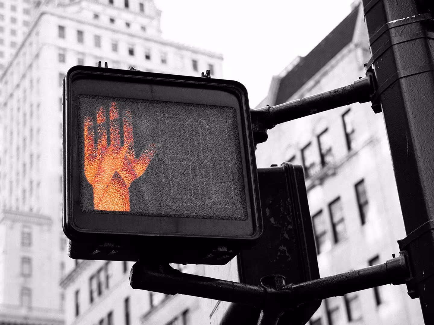 Crypto Market Cap Halts at $3.7T as Traders Rotate Out, Institutions Double Down on BTC, ETH.